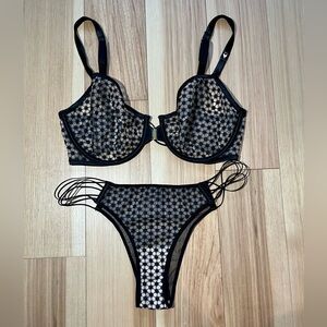 NWOT Victoria’s Secret Luxe Lingerie Starburst Blk Unlined Demi Bra/Tanga Panty